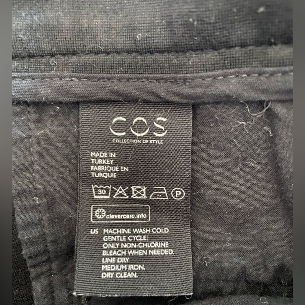 COS Women 32 Regular Black Tapered Pants Rayon Blend Flat Front Zip High Rise - Picture 10 of 11